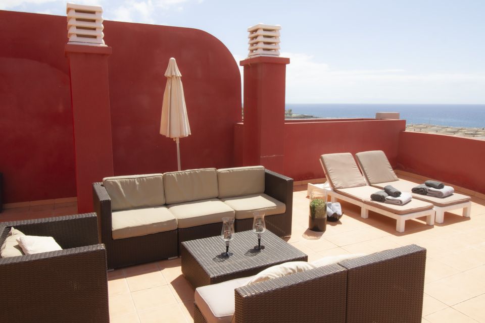 Mooi vakantie appartment met groot terras en zwembad in Medano - Tenerife